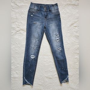 No Boundaries jeans